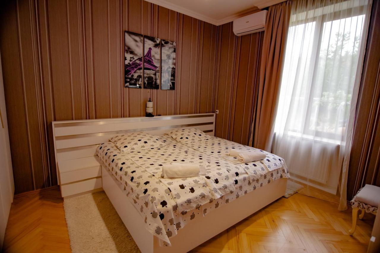 Qilimcha'S Guesthouse-Art Museum Telavi Exteriör bild