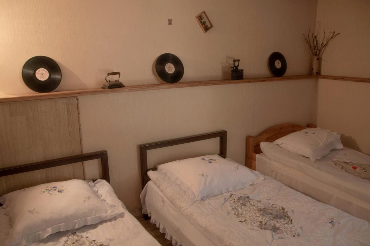 Qilimcha'S Guesthouse-Art Museum Telavi Exteriör bild