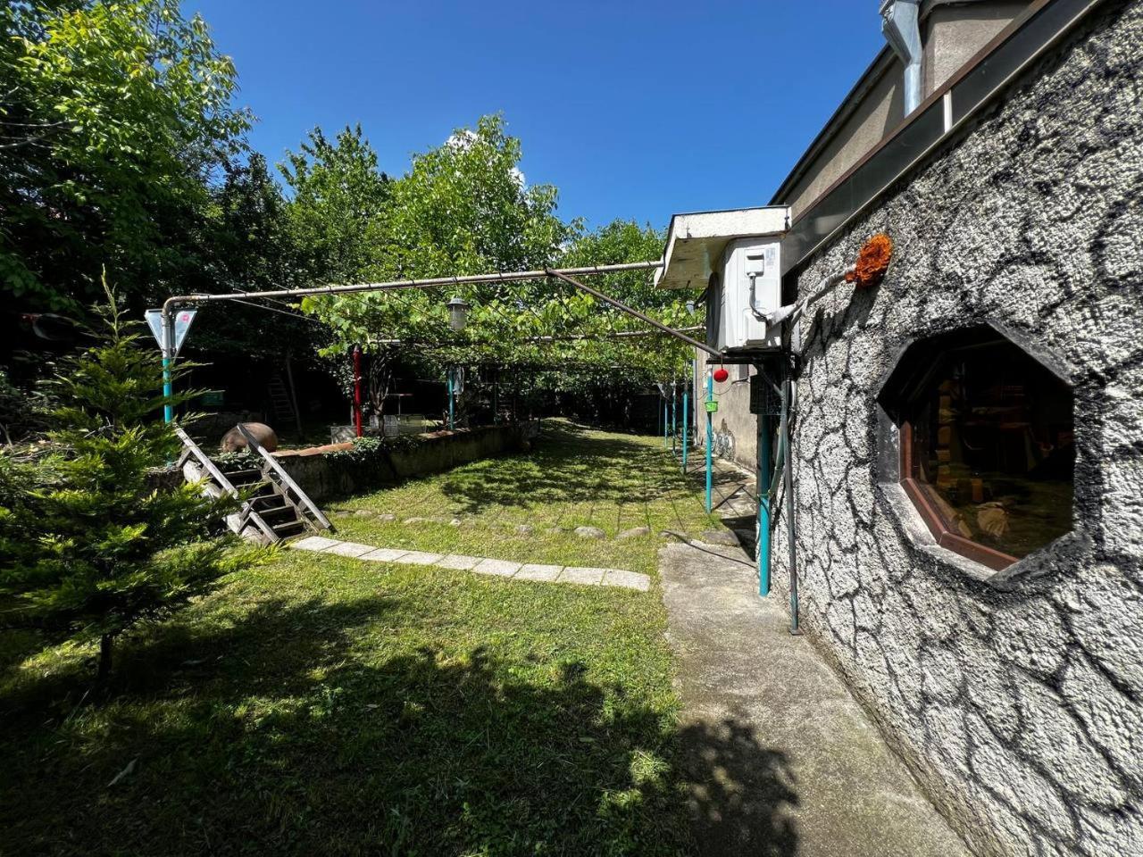 Qilimcha'S Guesthouse-Art Museum Telavi Exteriör bild